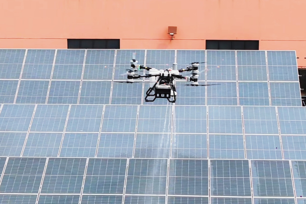 DJI FC100 compatible UAV solar panel cleaning module high pressure PV washing payload kit for solar farm maintenance