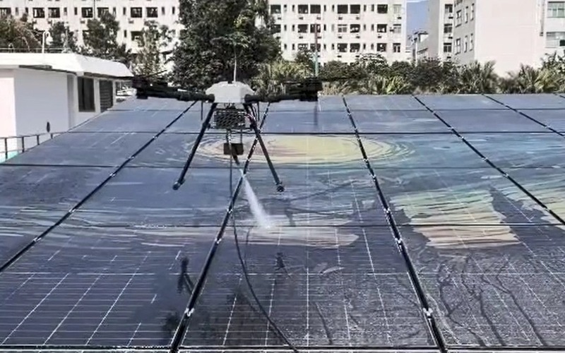 Solar Panel Cleaning in Desert Climates